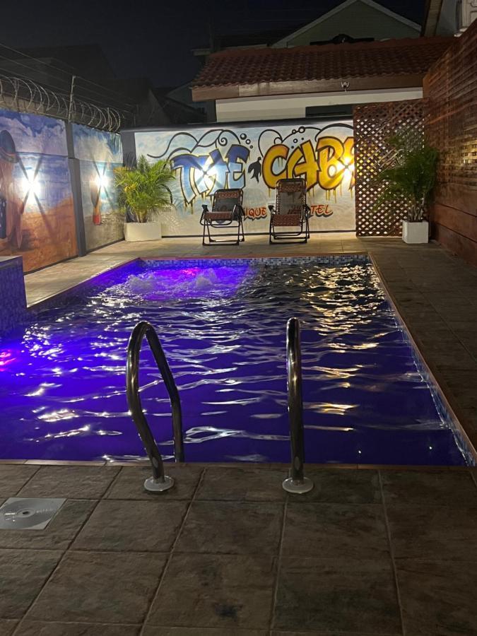 The Cabyn Hotel Adenta Exterior photo