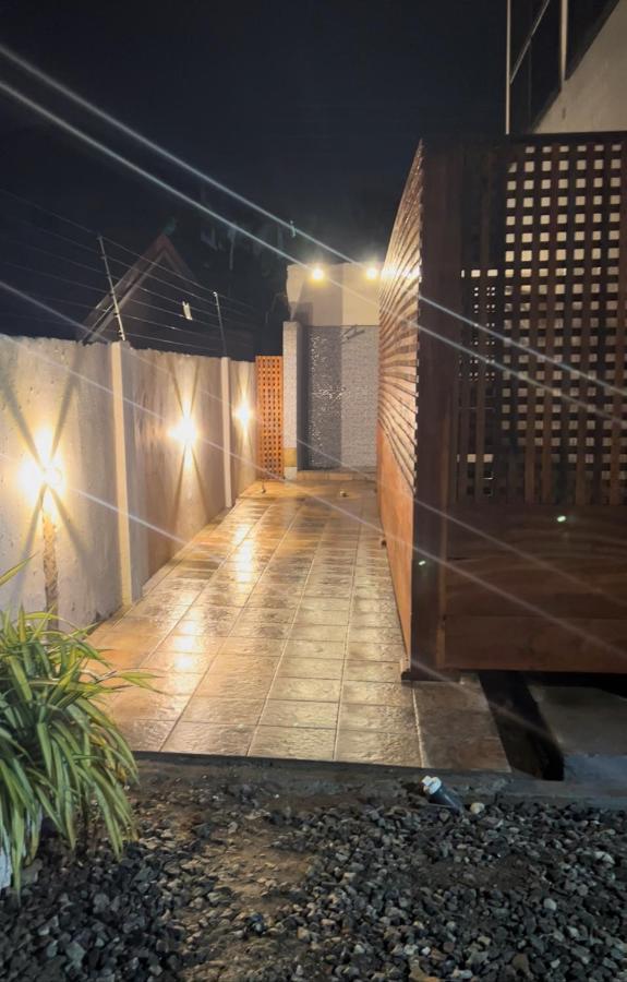 The Cabyn Hotel Adenta Exterior photo